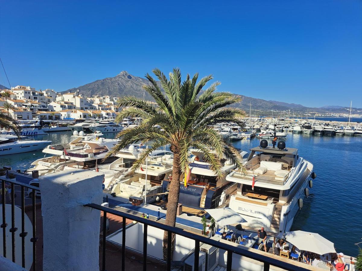 Private Suites In Huge Penthouse 1St Line Puerto Banus, Incredible Views, Jacuzzis Marbella Exteriör bild